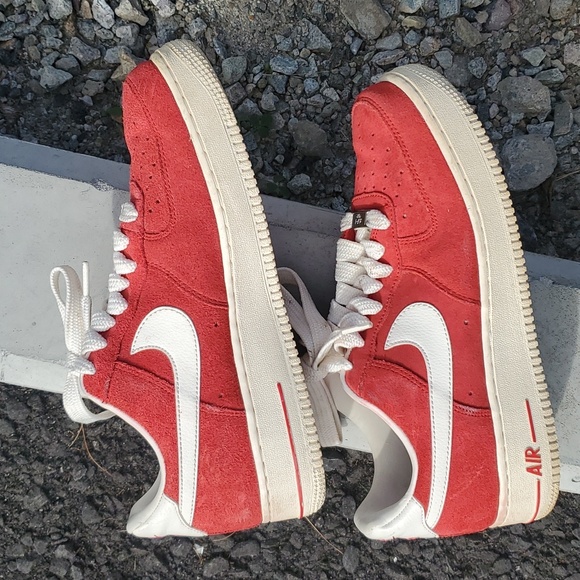 Nike Air Force 1 Suede Sneakers in University Red. Men's Size 8 - Picture 6 of 16